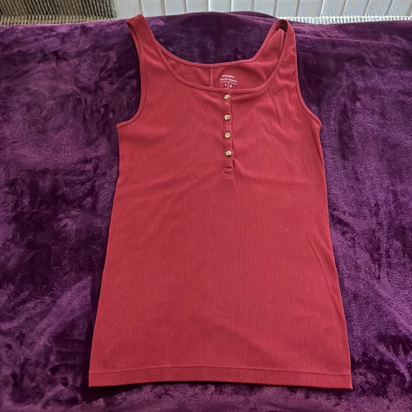 Old Navy first layering tank L - Picture 1 of 1